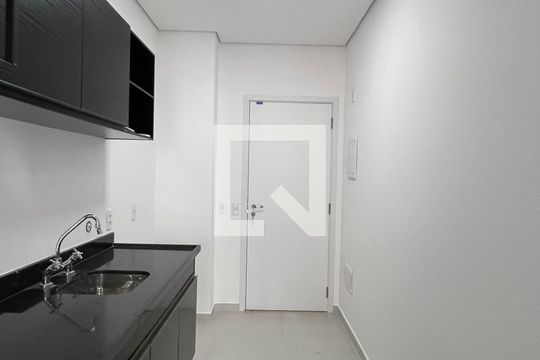 Cozinha de kitnet/studio para alugar com 1 quarto, 26m² em Pinheiros, São Paulo