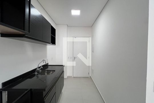 Cozinha de kitnet/studio para alugar com 1 quarto, 26m² em Pinheiros, São Paulo