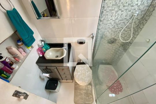 Banheiro de apartamento à venda com 1 quarto, 42m² em Centro, Rio de Janeiro