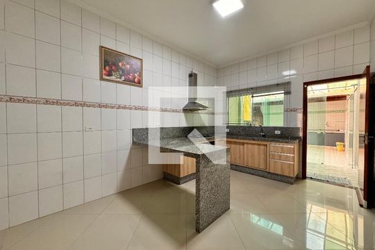 Cozinha de casa para alugar com 3 quartos, 152m² em Vila Alto de Santo Andre, Santo André