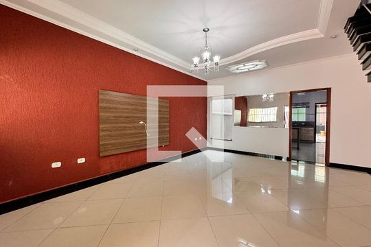 Casa para alugar com 3 quartos, 152m² em Vila Alto de Santo Andre, Santo André