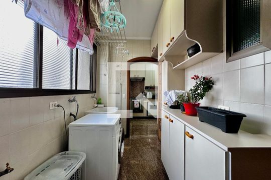 Área de Serviço de apartamento à venda com 3 quartos, 180m² em Vila Congonhas, São Paulo