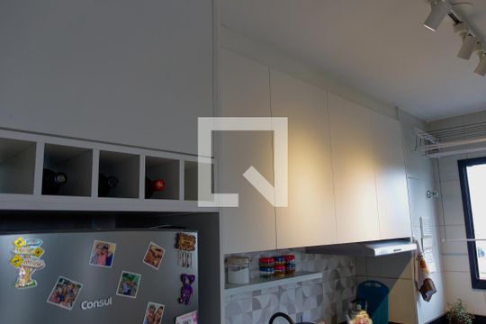 Cozinha de apartamento à venda com 2 quartos, 37m² em Presidente Altino, Osasco