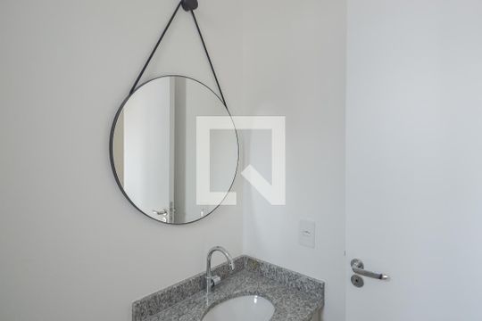 Banheiro de kitnet/studio para alugar com 1 quarto, 26m² em Centro, São Bernardo do Campo
