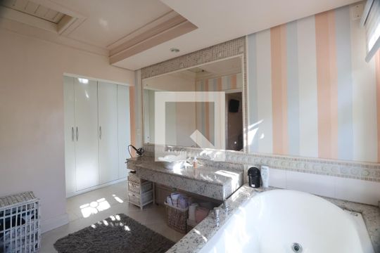 Banheiro da Suíte 3 de casa à venda com 3 quartos, 242m² em Marechal Rondon, Canoas