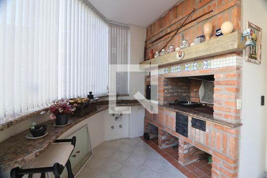 Área comum - Churrasqueira de casa à venda com 3 quartos, 242m² em Marechal Rondon, Canoas