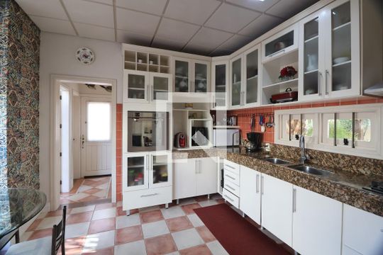 Cozinha de casa à venda com 3 quartos, 242m² em Marechal Rondon, Canoas