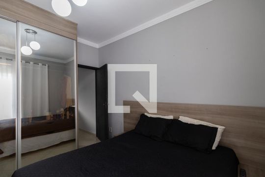 Suíte de casa à venda com 3 quartos, 150m² em Vila Constança, São Paulo