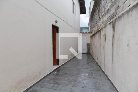 Área Externa de casa à venda com 3 quartos, 112m² em Jardim Cocaia, Guarulhos
