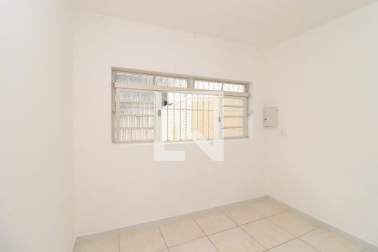 Quarto 2 de casa para alugar com 2 quartos, 54m² em Tatuapé, São Paulo
