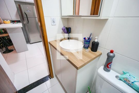 Pia de apartamento à venda com 2 quartos, 44m² em Vila Santa Isabel, São Paulo