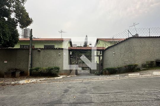 Fachada de casa de condomínio à venda com 3 quartos, 225m² em Vila Moreira, Guarulhos