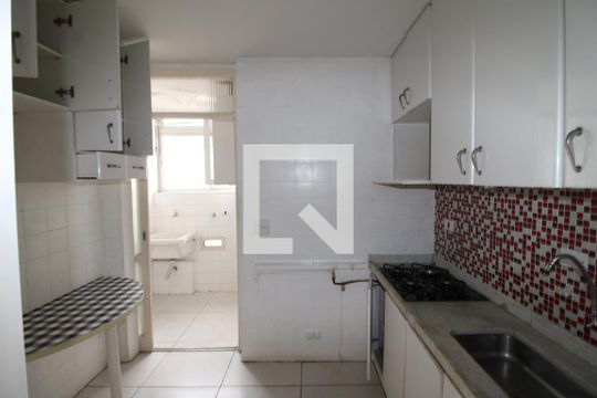 Cozinha de apartamento para alugar com 2 quartos, 51m² em Santana, São Paulo