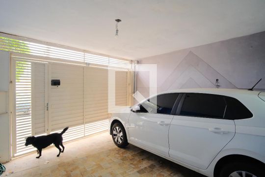 Garagem de casa à venda com 4 quartos, 282m² em Vila Carrão, São Paulo
