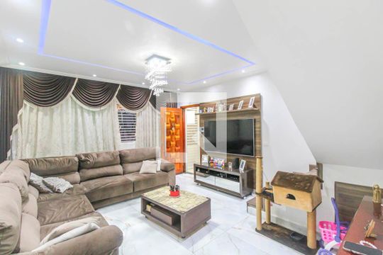 Casa à venda com 3 quartos, 132m² em Vila Mendes, São Paulo