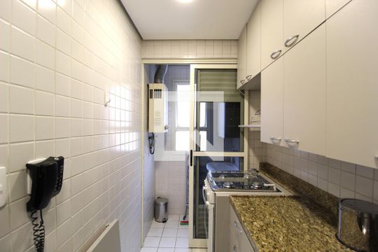 Cozinha e Área de Serviço de apartamento à venda com 2 quartos, 64m² em Vila Uberabinha, São Paulo