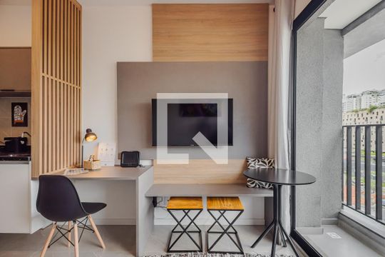 Sala de apartamento à venda com 1 quarto, 28m² em Pinheiros, São Paulo