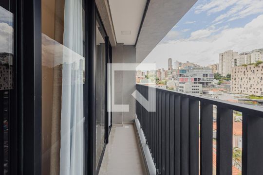 Varanda de apartamento à venda com 1 quarto, 28m² em Pinheiros, São Paulo