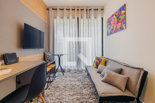 Sala de apartamento à venda com 1 quarto, 28m² em Pinheiros, São Paulo
