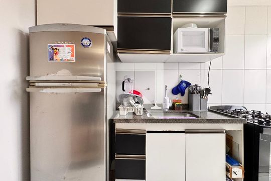 Cozinha de apartamento para alugar com 2 quartos, 48m² em Parque São Vicente, Santo André