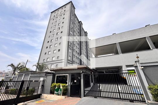 Fachada de apartamento para alugar com 2 quartos, 48m² em Parque São Vicente, Santo André