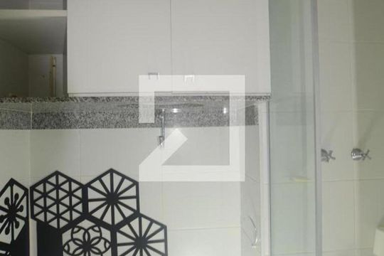 Banheiro Social de apartamento à venda com 2 quartos, 64m² em Vila Valqueire, Rio de Janeiro
