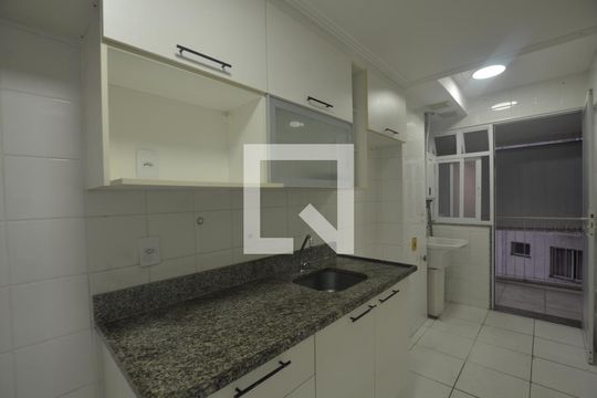 Cozinha de apartamento à venda com 2 quartos, 64m² em Vila Valqueire, Rio de Janeiro