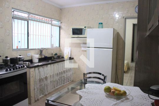Cozinha de casa à venda com 3 quartos, 128m² em Jardim Terezopolis, Guarulhos