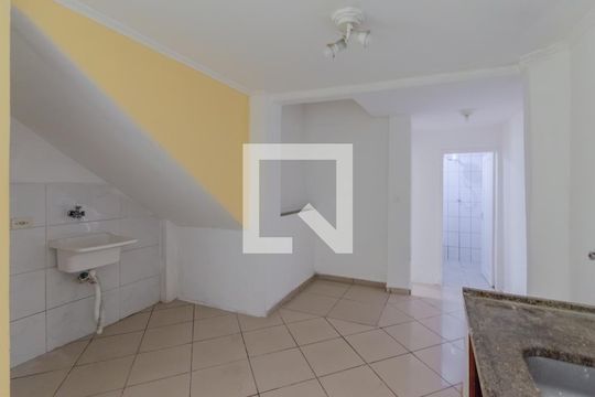 Cozinha e Área de Serviço de casa para alugar com 1 quarto, 25m² em Ipiranga, São Paulo
