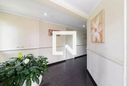Área comum de apartamento para alugar com 1 quarto, 35m² em Indianópolis, São Paulo