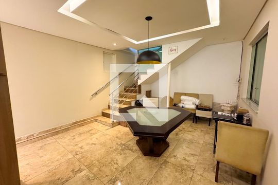 Sala 2 de casa à venda com 3 quartos, 300m² em Califórnia, Belo Horizonte