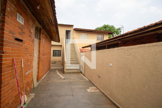 Quintal de casa para alugar com 3 quartos, 180m² em Parque Ouro Fino, Sorocaba