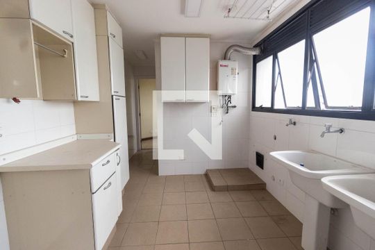 Área de serviço de apartamento para alugar com 4 quartos, 300m² em Santana, São Paulo