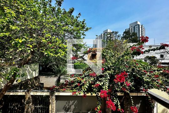 Vista Suíte de casa à venda com 3 quartos, 246m² em Chácara Santo Antônio (zona Sul), São Paulo