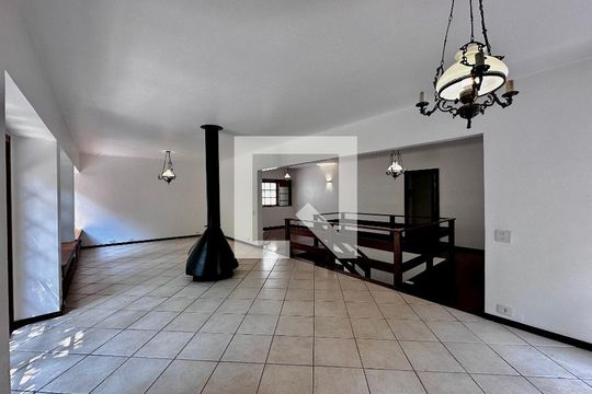 Sala de casa à venda com 3 quartos, 246m² em Chácara Santo Antônio (zona Sul), São Paulo