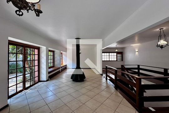 Sala de casa à venda com 3 quartos, 246m² em Chácara Santo Antônio (zona Sul), São Paulo