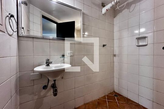 Lavabo de casa à venda com 3 quartos, 246m² em Chácara Santo Antônio (zona Sul), São Paulo