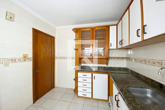 Cozinha e Área de Serviço de apartamento para alugar com 2 quartos, 60m² em Centro, São Leopoldo