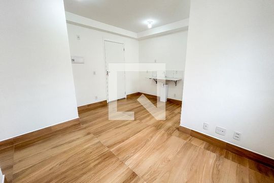 Apartamento para alugar com 2 quartos, 38m² em Guarapiranga, São Paulo