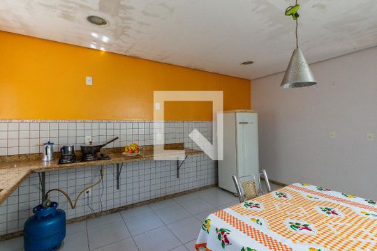 Cozinha 1 de casa para alugar com 5 quartos, 400m² em Nonoai, Porto Alegre