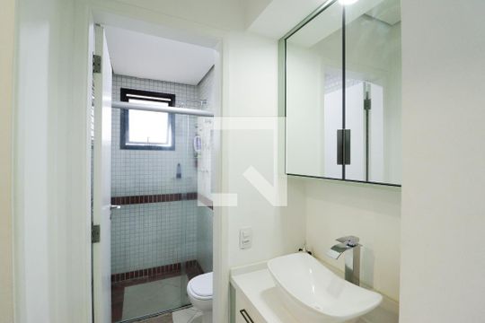 Banheiro de apartamento à venda com 1 quarto, 40m² em Santana, São Paulo