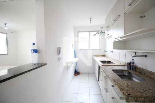 Cozinha  de apartamento para alugar com 2 quartos, 44m² em Parque Esmeralda, São Paulo