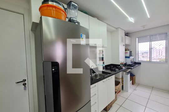 Cozinha e Área de Serviço de apartamento à venda com 2 quartos, 36m² em Vila das Bandeiras, Guarulhos