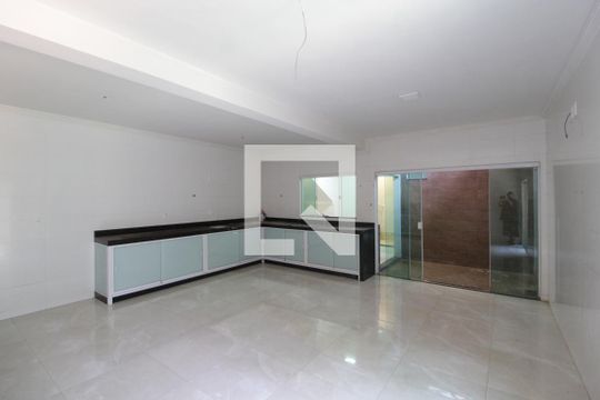 Cozinha de casa para alugar com 3 quartos, 360m² em Granada, Uberlândia