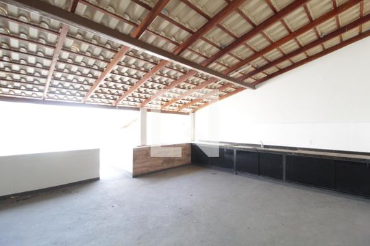 Varanda gourmet de casa para alugar com 3 quartos, 360m² em Granada, Uberlândia