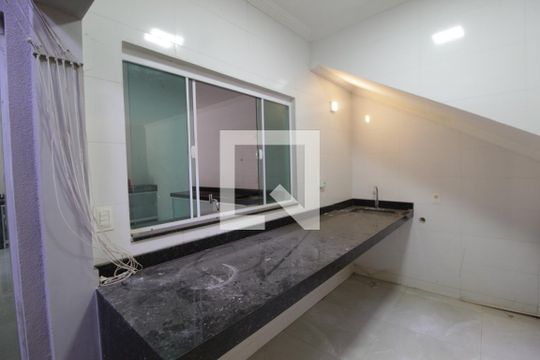 Área de Serviço de casa para alugar com 3 quartos, 360m² em Granada, Uberlândia