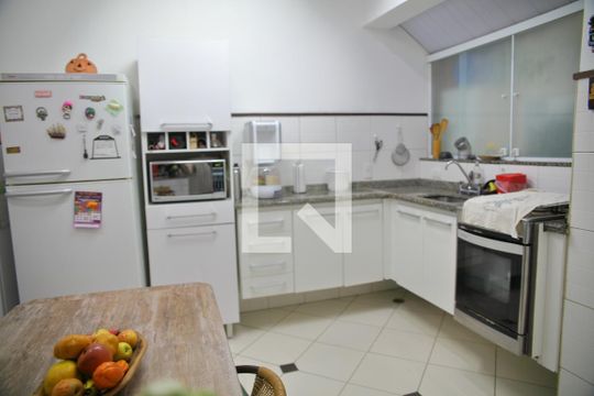 Cozinha de casa à venda com 3 quartos, 128m² em Anchieta, São Bernardo do Campo