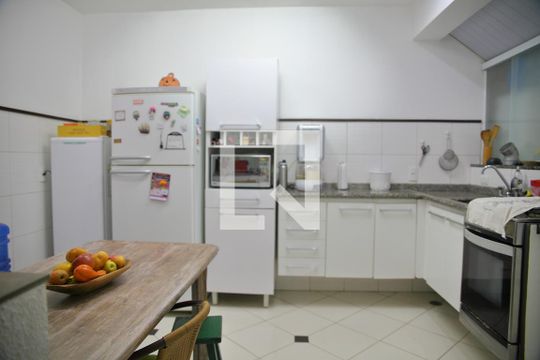 Cozinha de casa à venda com 3 quartos, 128m² em Anchieta, São Bernardo do Campo
