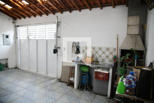 Garagem de casa à venda com 3 quartos, 128m² em Anchieta, São Bernardo do Campo