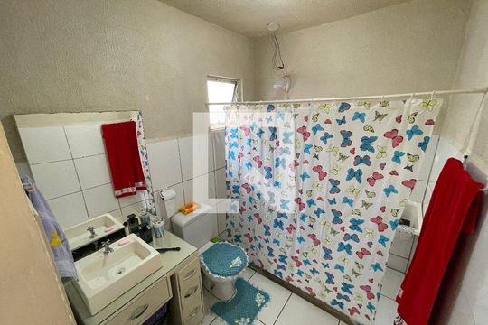 Banheiro 1 de apartamento à venda com 2 quartos, 46m² em Campina, São Leopoldo